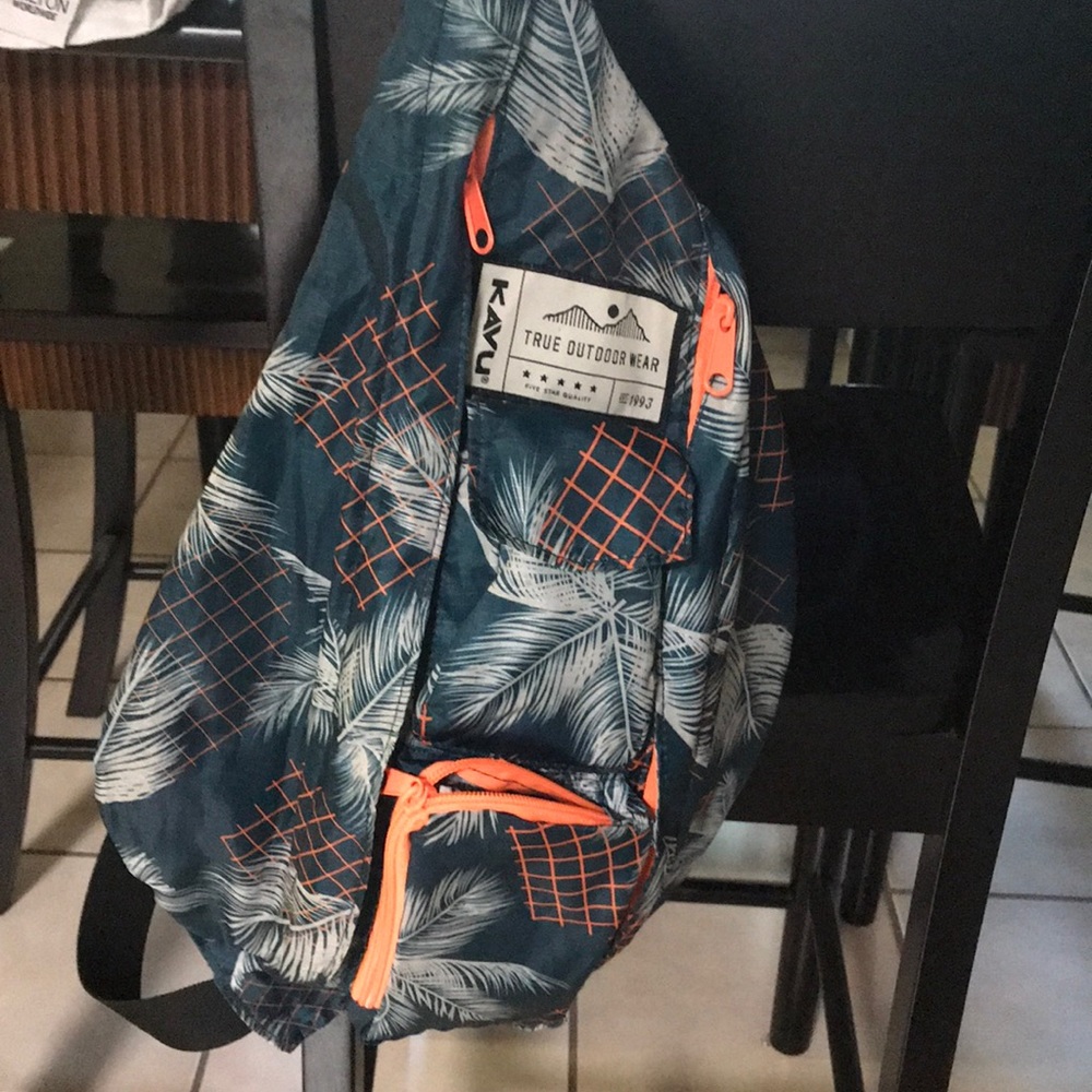 Kavu bag green with palm tree print and orange